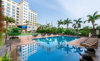 Express Inn the Business Luxury Hotel