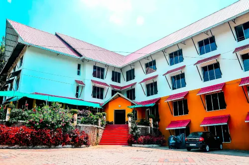 Sri Venkateshwara Residency فنادق في Mekeri
