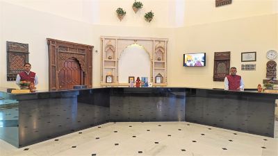 フロントデスク ラマダ カジュラホの写真