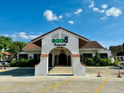 Dad D Resort by Lopburi Inn Resort Hotels in 