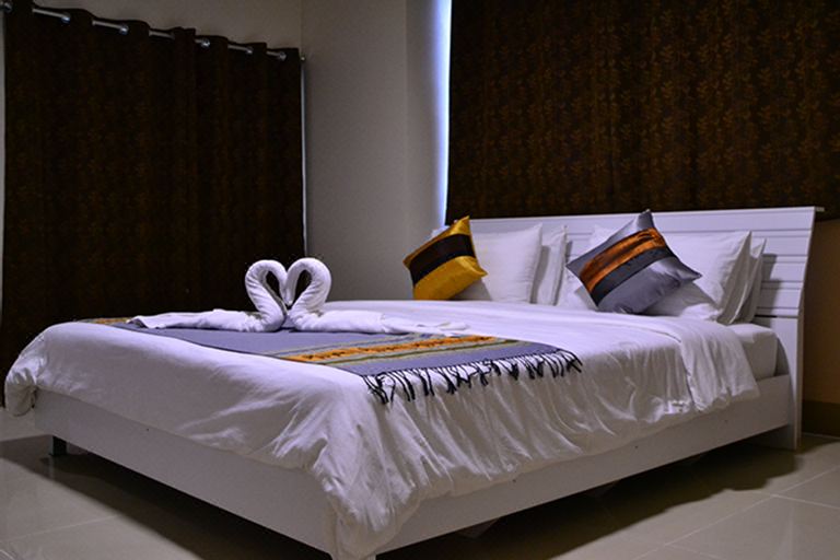 CK2 Hotel