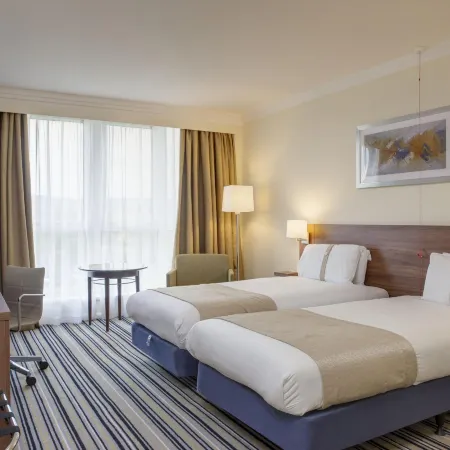 Holiday Inn Ashford Central, an IHG Hotel