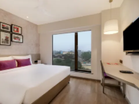 7 แอปเปิ้ล โรงแรมมาฮาเป โรงแรมในธาเน