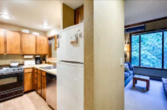 Snowater Condo 59 - A Great Family Condo with a Cabin Feel