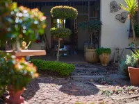 84 on Fourth Guest House Hotels near 27Boxes