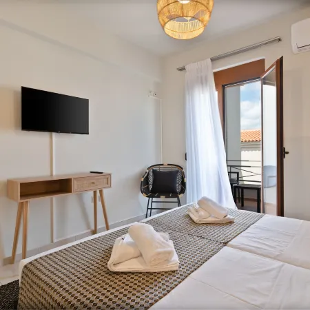 Villa Ismini 3 Bedrooms with Pool , Sea View and e-Car Charger.