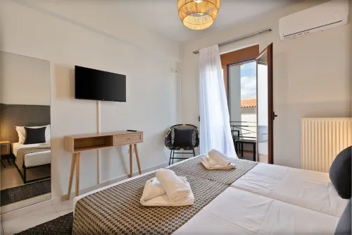 Villa Ismini 3 Bedrooms with Pool , Sea View and e-Car Charger. - 3-Star