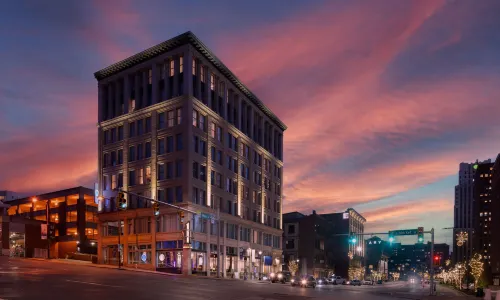 Blu-Tique, Akron, a Tribute Portfolio Hotel