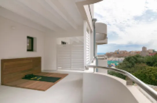 ホテル ミストラル