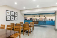Country Inn & Suites by Radisson, Atlanta Airport South, GA - breakfast