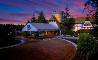 Anaheim Majestic Garden Hotel