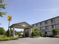 凱爾索朗維尤舒眠飯店 凱爾索站附近的飯店