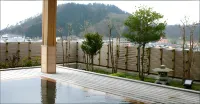 Sakaeya Hotel فنادق في تيندو