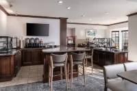 Staybridge Suites AKRON-STOW-CUYAHOGA FALLS by IHG - breakfast