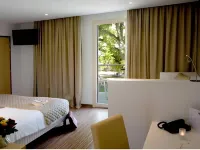 L'Orée du Bois Hotels near Les Jardins de la Terre