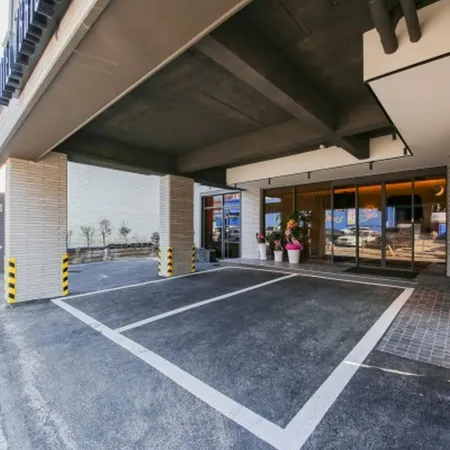 Seven Bricks Hotel