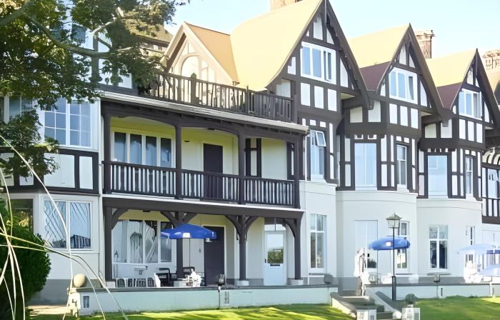 Sea Marge Hotel