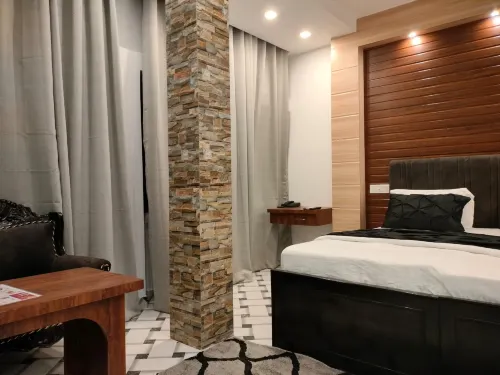 Kollolini Kolkata - B&Bs (Bed and breakfast)