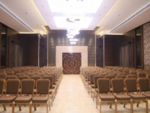 Kings Bury Inn Hotels in Thanjavur