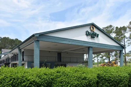 Quality Inn Manning I-95 Отели в г. Маннинг