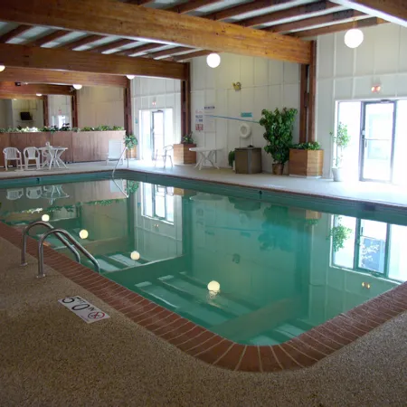 Norwood Inn & Suites Worthington