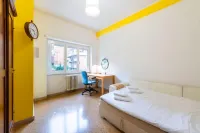 Casa Aniene in Rome With 2 Bedrooms and 1 Bathrooms Các khách sạn gần Istituto Maestre Pie Venerini