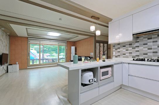 성주 별앤별펜션