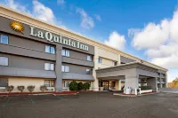 La Quinta Inn by Wyndham Detroit Canton Hôtels à : Canton