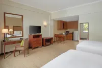 Holiday Inn & Suites Batangas Limapark فنادق في Santo Tomas