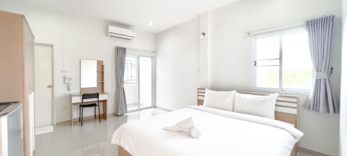 S-House Hotel Surin Отели в г. Сурин