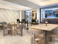 ATİK PALACE HOTEL Отели рядом с достопримечательностью «Шишли»