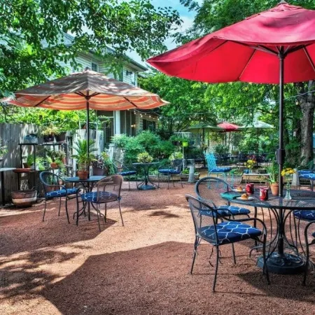Montford Inn & Cottages
