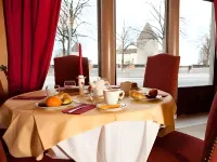 L'Hôtel by Hostellerie du Château