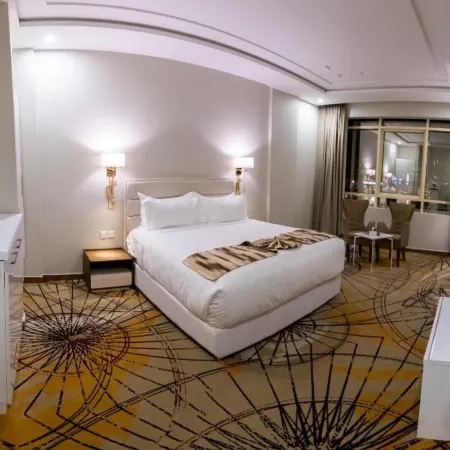 Seven Garden's Hotel
