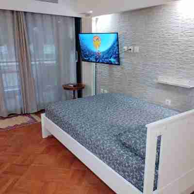 Seafront Apartment With Sea View YR1 Rooms