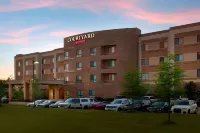 Courtyard Lufkin Hotels near Angelina County Farmer’S Market