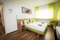 Bed & Breakfast Outlet Hotel Hotels in Dettingen an der Erms