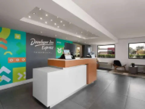Travelodge by Wyndham Orlando Lake Buena Vista South Hotels in Kissimmee