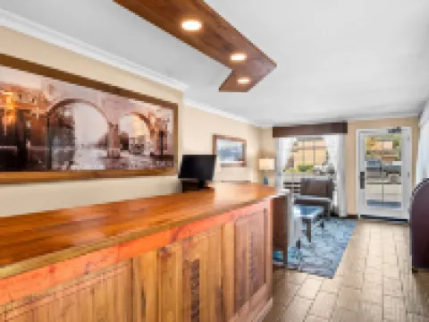 เบสท์เวสเทิร์น ยูนิเวอร์ซิตี้ลอดจ์ โรงแรมในเดวิส