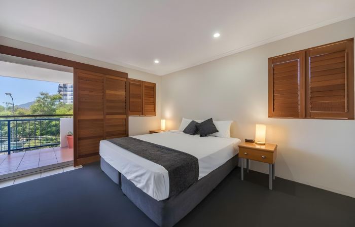 Cosmopolitan Motel & Serviced Apartments
