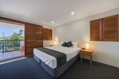 Cosmopolitan Motel & Serviced Apartments Hotels in Rockhampton