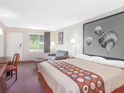 Super 8 by Wyndham Decatur Priceville Hotels near Wheeler National Wildlife Refuge Visitor Center