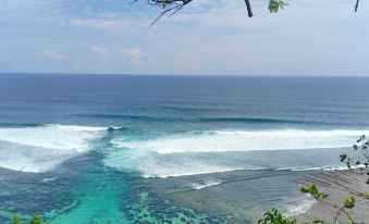 Tattva Uluwatu, Surf & Yoga Retreat