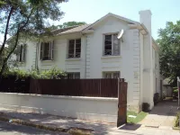 Linda Casa Para Grupos / Familias