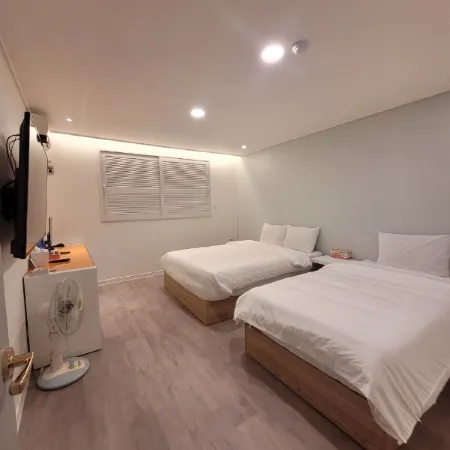 Elysian Hotel