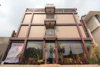 OYO Flagship 91295 Suria City Syariah Hotels in Bandung City