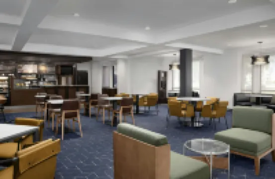 萊克蘭萬豪萬怡酒店