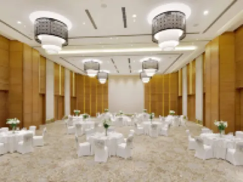 Courtyard Raipur Hotels in Raipur