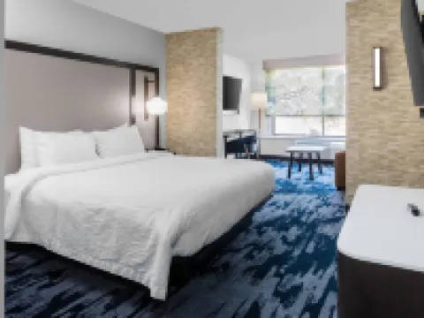 Fairfield Inn & Suites Springfield Enfield Hotels in Enfield