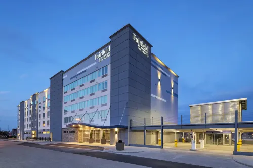 Fairfield Inn & Suites St. Louis Downtown - bar